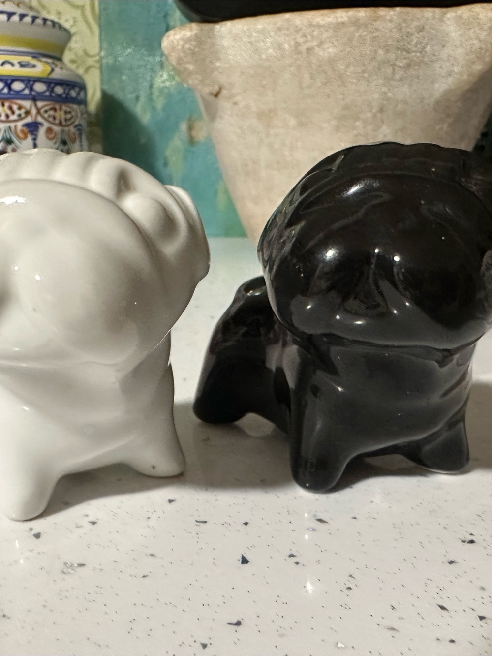 Pug salt and pepper shakers - Black and White Set